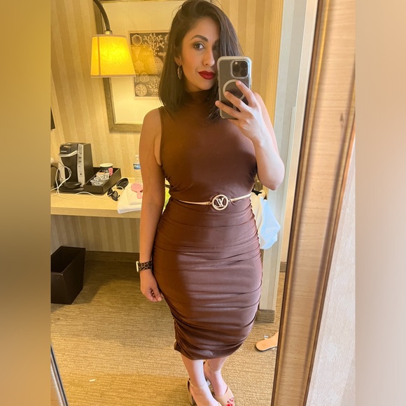 Meet your posher! - Picture 9 of 10